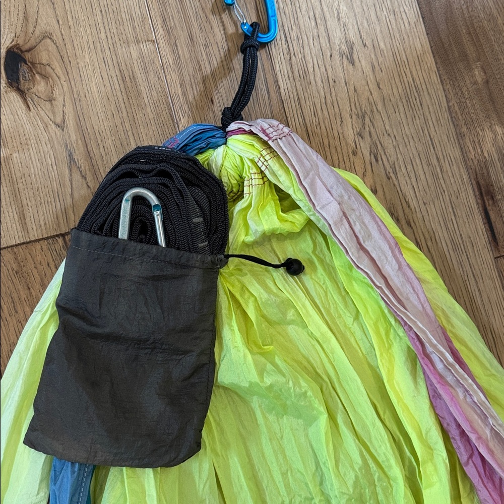 😊 ENO DoubleNest Hammock w/ Carabiners & Stuff Sack - Picture 3 of 6